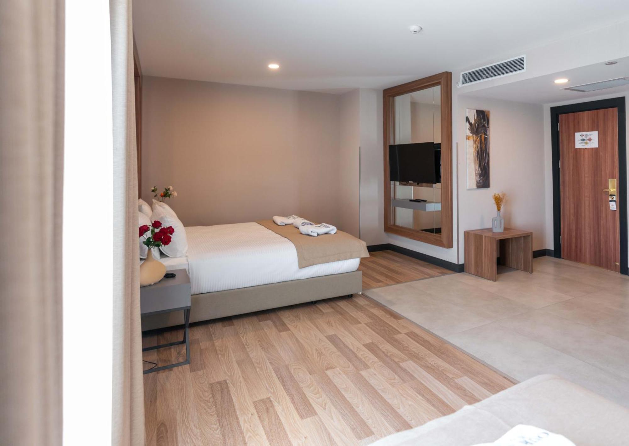 Four Sides Taksim Lion Hotel&Spa Istanbul Exteriör bild