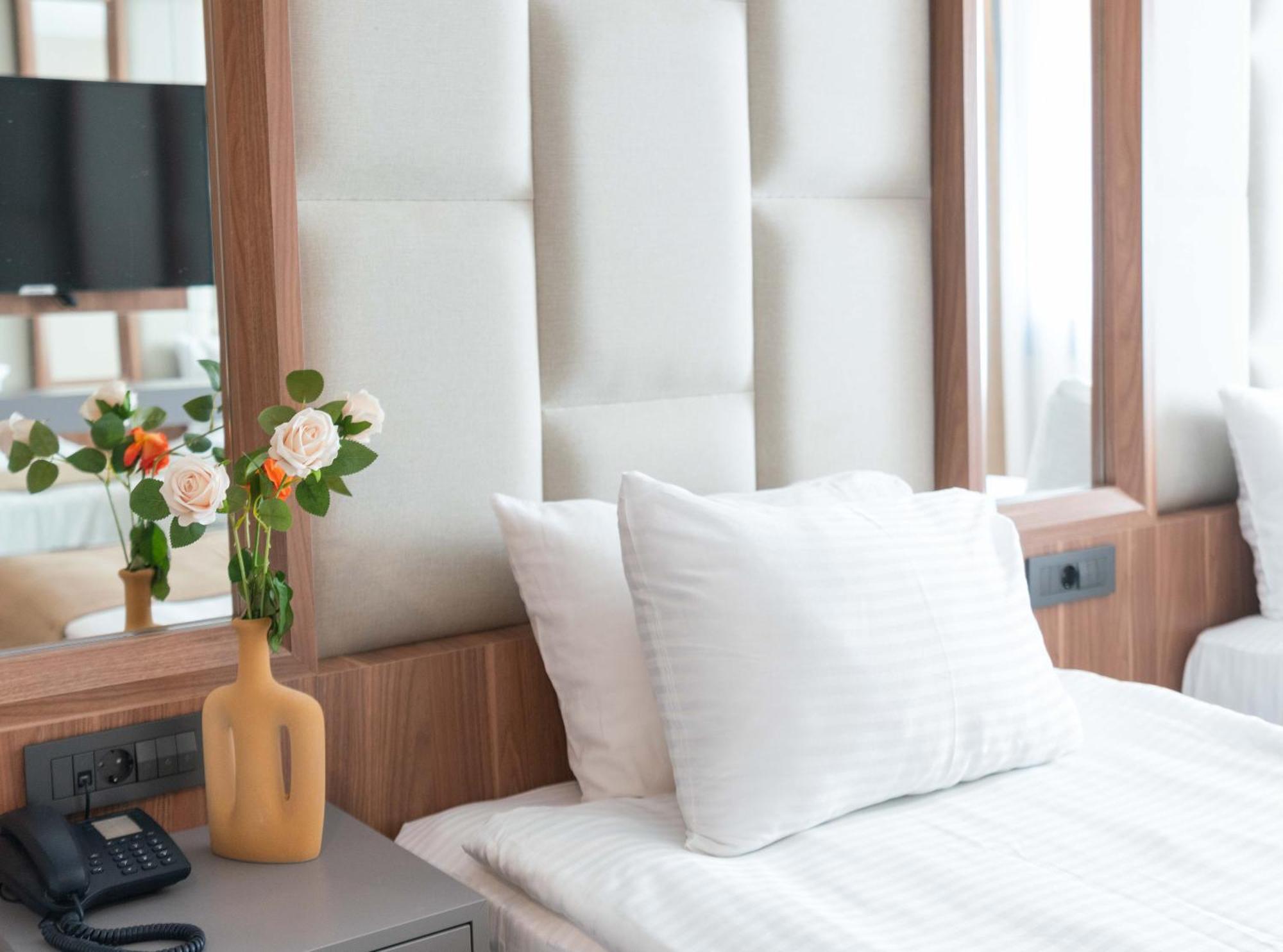Four Sides Taksim Lion Hotel&Spa Istanbul Exteriör bild