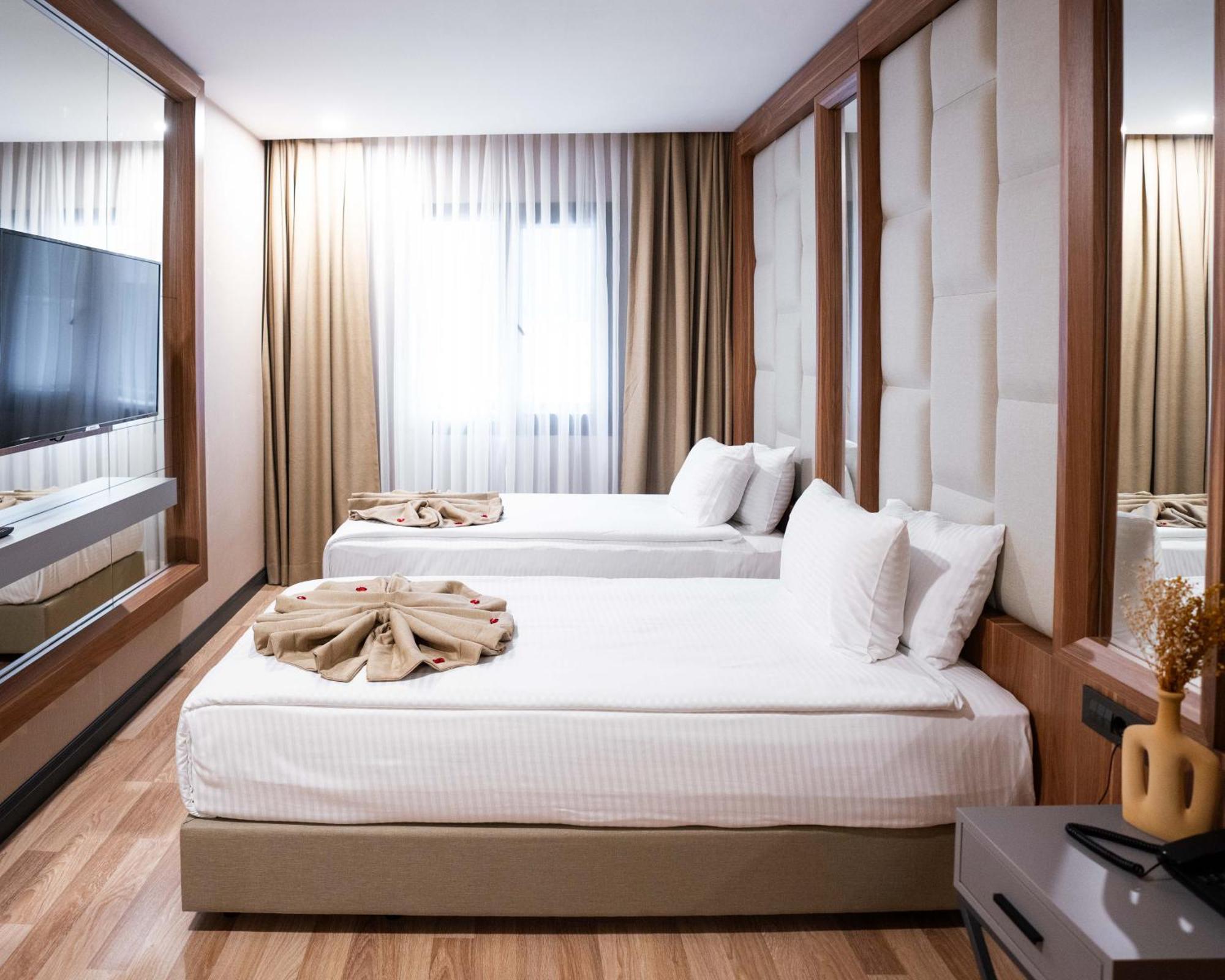Four Sides Taksim Lion Hotel&Spa Istanbul Exteriör bild