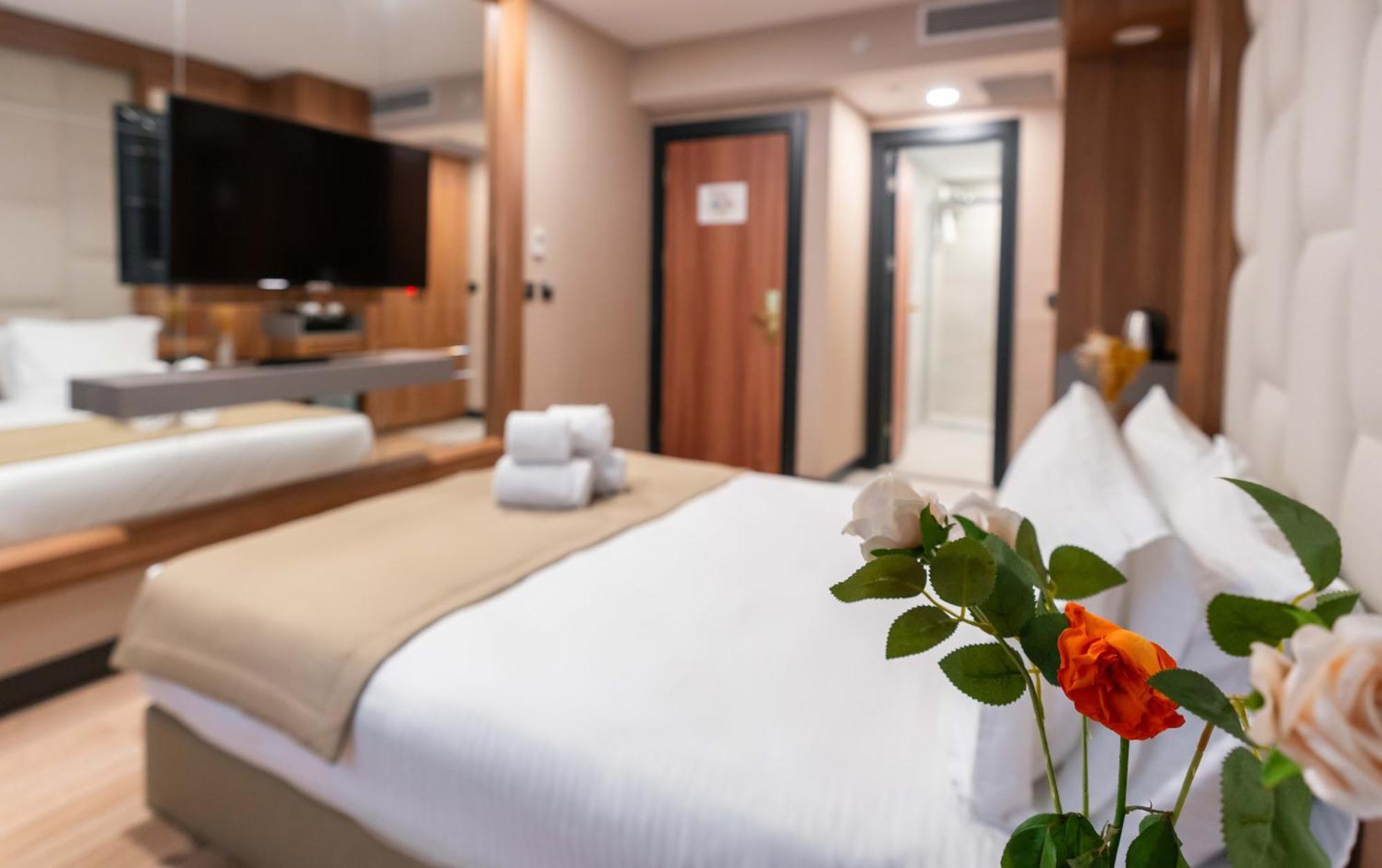 Four Sides Taksim Lion Hotel&Spa Istanbul Exteriör bild