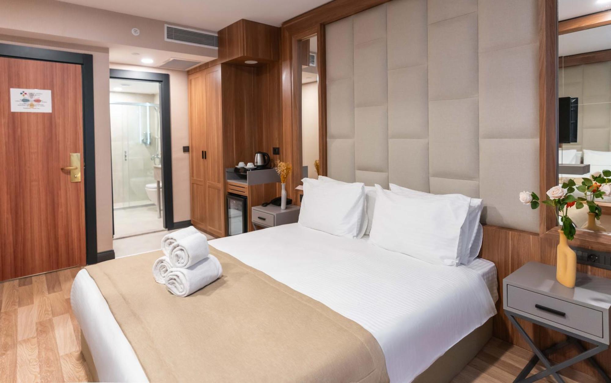 Four Sides Taksim Lion Hotel&Spa Istanbul Exteriör bild