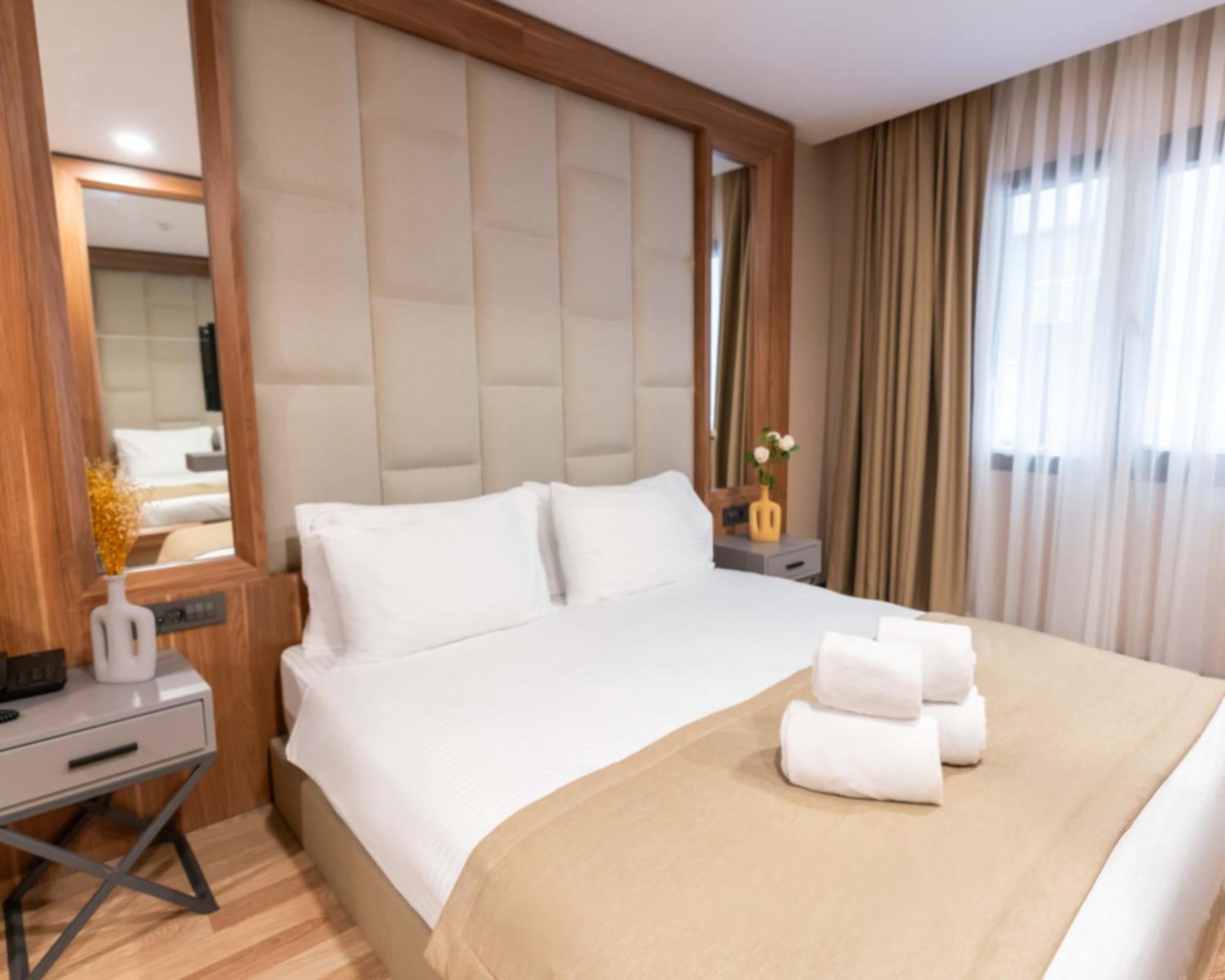 Four Sides Taksim Lion Hotel&Spa Istanbul Exteriör bild